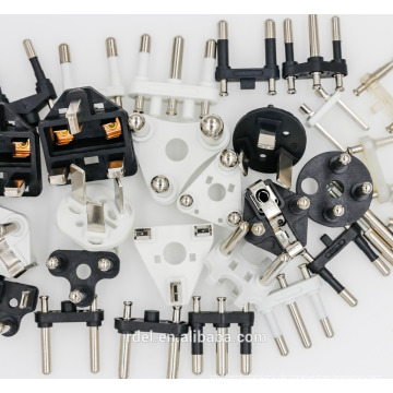 Schukosteckereinsatz mit 4mm Hohlstiften